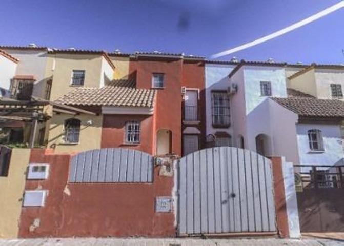 Adosada en venta en Lebrija, Lebrija photo 0