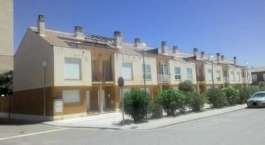 Adosada en venta en Sobradiel, Aragon photo 0
