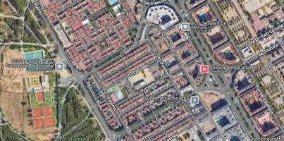 Adosada en venta en Sevilla, Avenida de las Ciencias photo 0