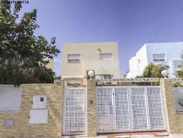 Chalet en venta en Picassent, Urbanizacion delicies del realon photo 0