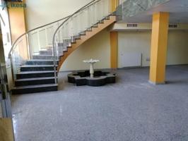 Local comercial en venta en Badajoz, El Plantío - Corazón de Jesús photo 0