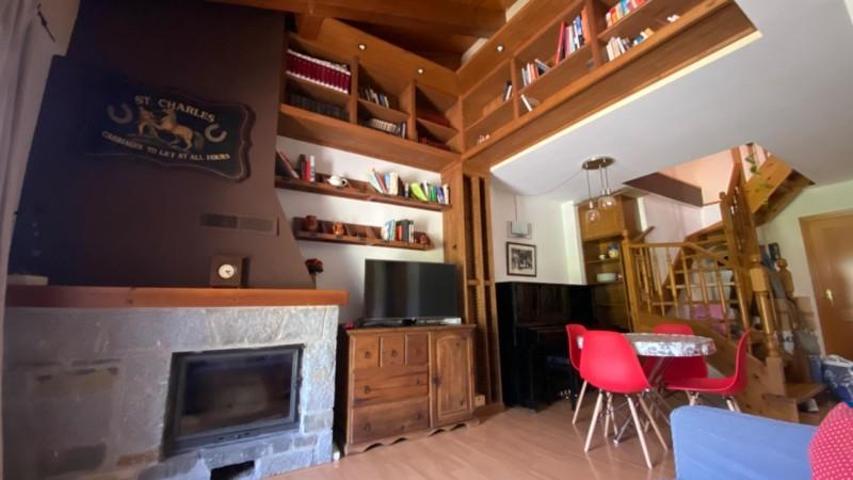Atico Duplex en venta en Castejón de Sos, Valle de Benasque photo 0