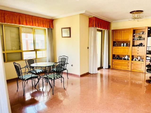 Piso en venta en Elche, Corazon de Jesus photo 0