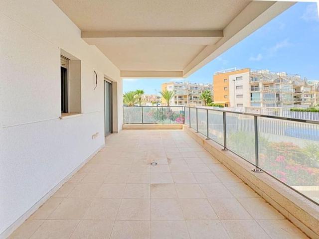 Apartamento en venta en Orihuela Costa photo 0