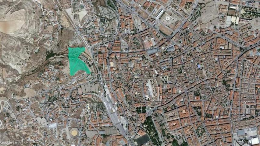 Terreno en venta en Baza, Calle Poeta León Felipe, 18800 photo 0