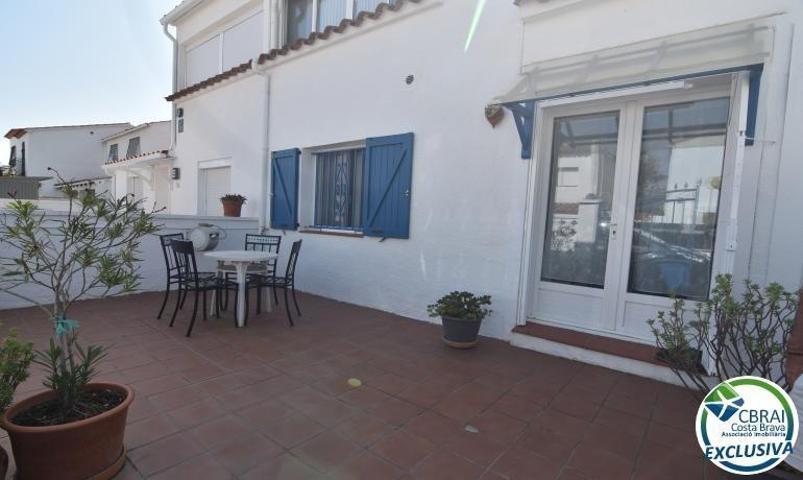 Casa en venta en Roses, Santa Margarida photo 0