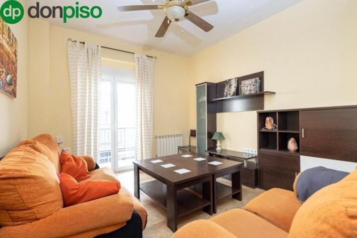 Piso en venta en Granada, Recogidas photo 0