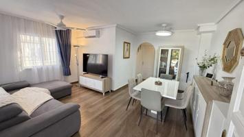 Casa en venta en Orihuela Costa, Los Almendros-La Florida photo 0
