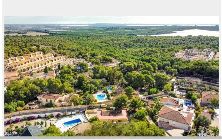 Chalet en venta en Algorfa, Comunidad valenciana photo 0