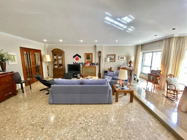 Piso en venta en Valencia, Pla del Real photo 0