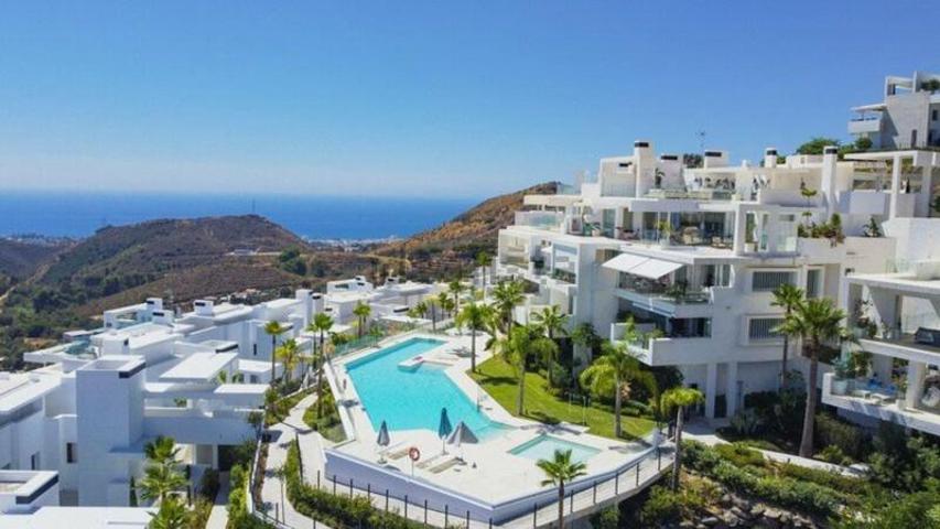Apartamento en venta en Ojén photo 0