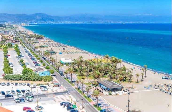Aticos en venta en Torremolinos, Playamar photo 0