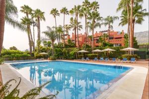Apartamento en venta en Marbella photo 0