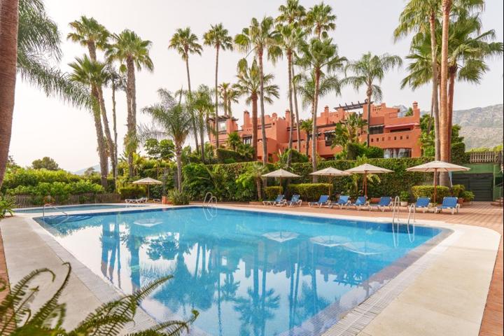 Apartamento en venta en Marbella photo 0