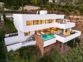 Casa en venta en Marbella photo 0