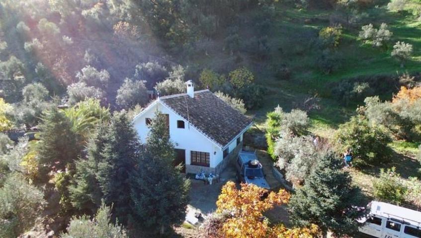 Chalet en venta en Yunquera, Yunquera photo 0