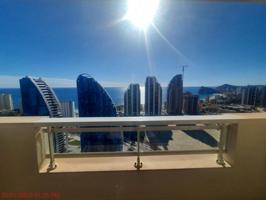 Apartamento en venta en Benidorm, Playa de Poniente photo 0
