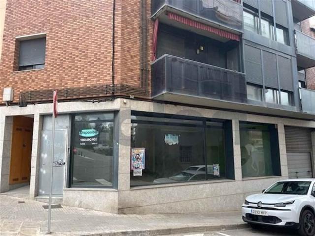 Local comercial en venta en Manresa, Bages photo 0