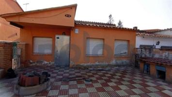 Chalet en venta en Sant Salvador de Guardiola, Bages photo 0