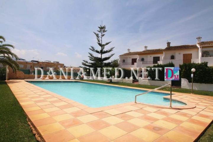 Adosada en venta en Denia, Deveses Playa photo 0