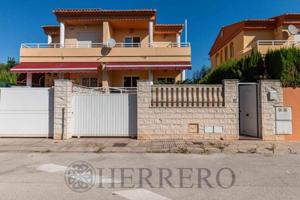 Bungalow en venta en Gandia, Park nord - Casona photo 0