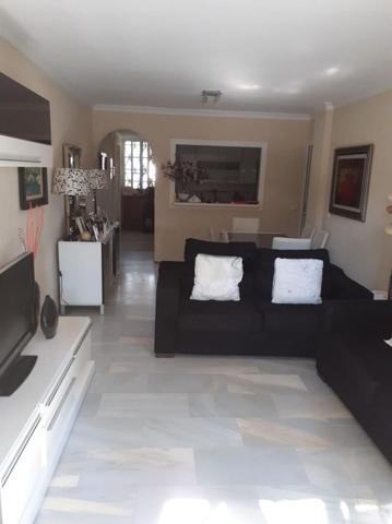 Apartamento en venta en Mijas, La Cala de Mijas photo 0