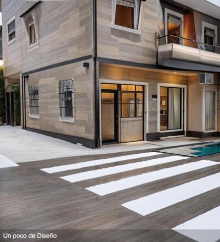 Casa en venta en Valencia, El Grau photo 0