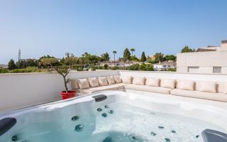 Aticos en venta en Marbella photo 0