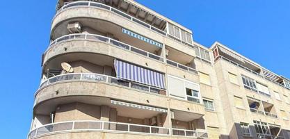 Apartamento en venta en Torrevieja photo 0