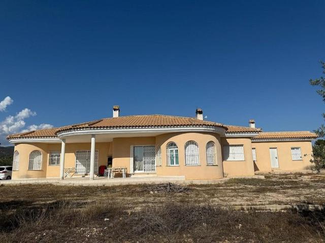 Chalet en venta en Onil photo 0