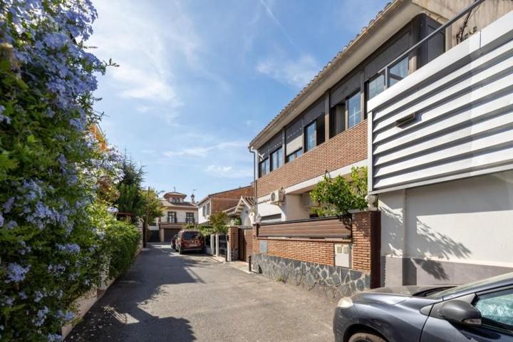 Casa en venta en Granada, Cervantes-Palacio de Deportes photo 0