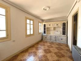Piso en venta en Oviedo, Centro photo 0