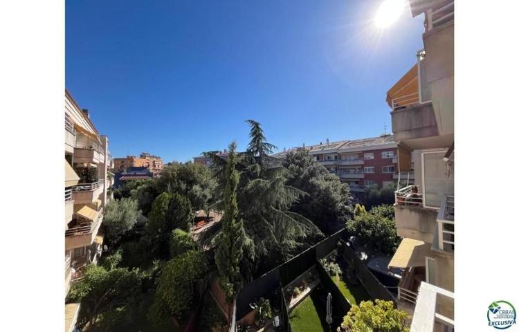 Apartamento en venta en Figueres photo 0