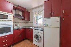 Apartamento en venta en Vegas del Genil, Ambroz photo 0