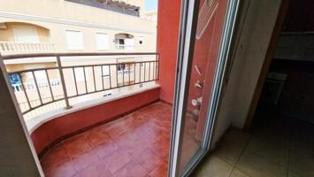 Piso en venta en Torrevieja, Centro photo 0