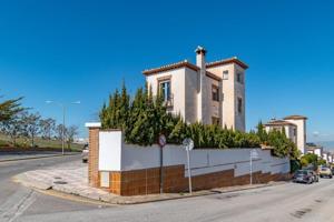 Chalet en venta en Zubia, Guardia Civil photo 0