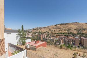 Casa en venta en Granada, El serrallo photo 0