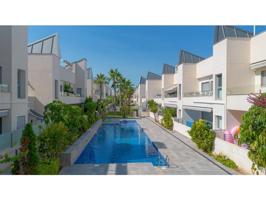 Apartamento en venta en Torrevieja, La Veleta photo 0