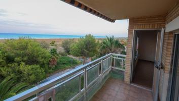 Apartamento en venta en Sagunto, Primera linea de playa l alamarda photo 0
