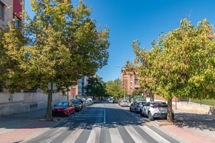 Piso en venta en Granada, Parque almunia photo 0