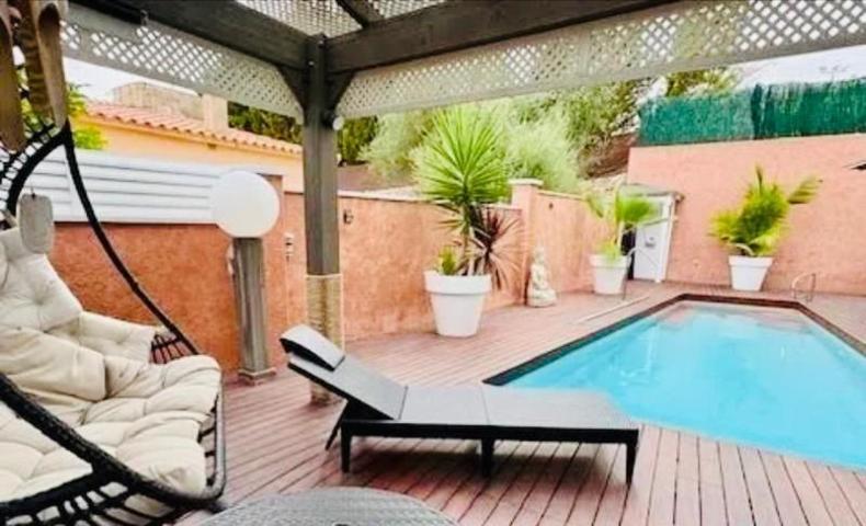 Chalet en venta en Cunit, Cunit Diagonal photo 0