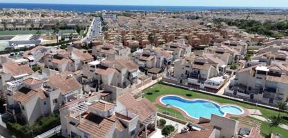 Apartamento en venta en Orihuela Costa photo 0