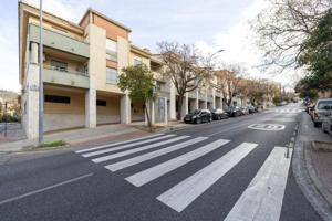 Piso en venta en Granada, El serrallo photo 0
