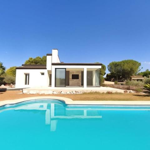 Chalet en venta en Elche, Baix Vinalopó photo 0