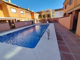Adosada en venta en Fuengirola, Centro photo 0