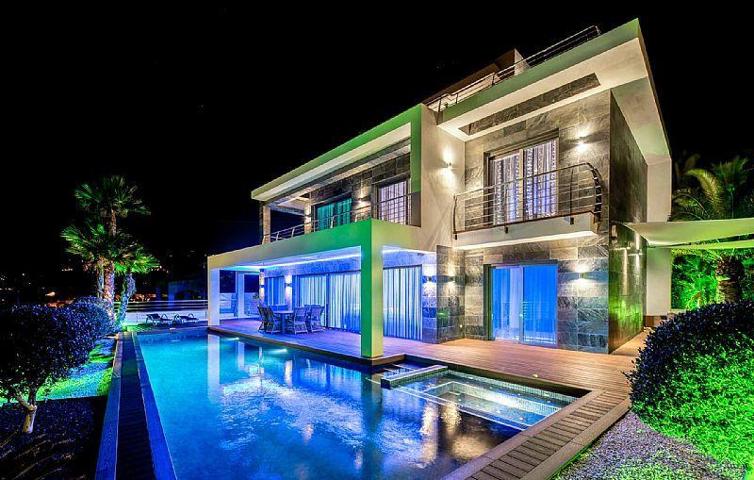 Chalet en venta en Calpe, Benicolada photo 0