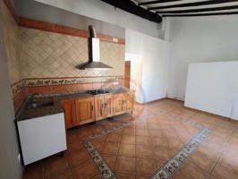 Casa en venta en Chiva photo 0