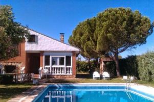 Chalet en venta en Alarilla, Castilla la mancha photo 0