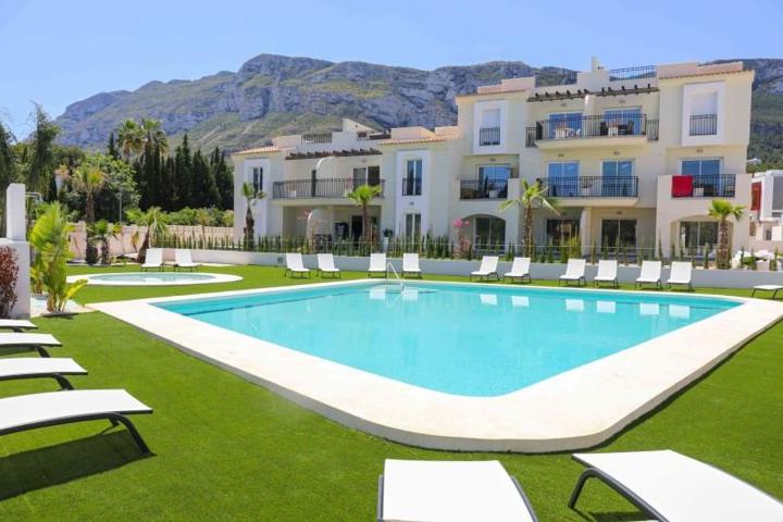 Piso en venta en Denia, Montgo photo 0