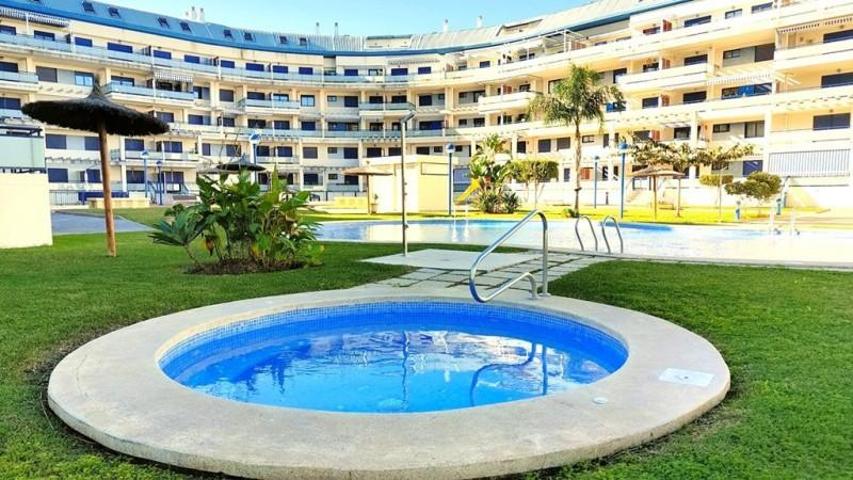 Piso en venta en Denia, Playa Marineta - C. Naútico (Dénia) photo 0